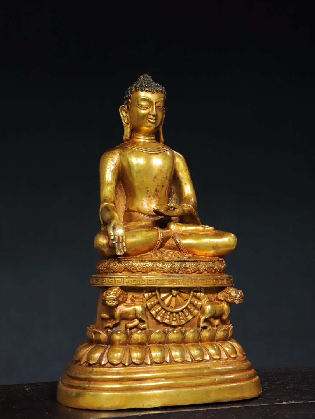 Bronze gilded statue of Amitabha Buddha