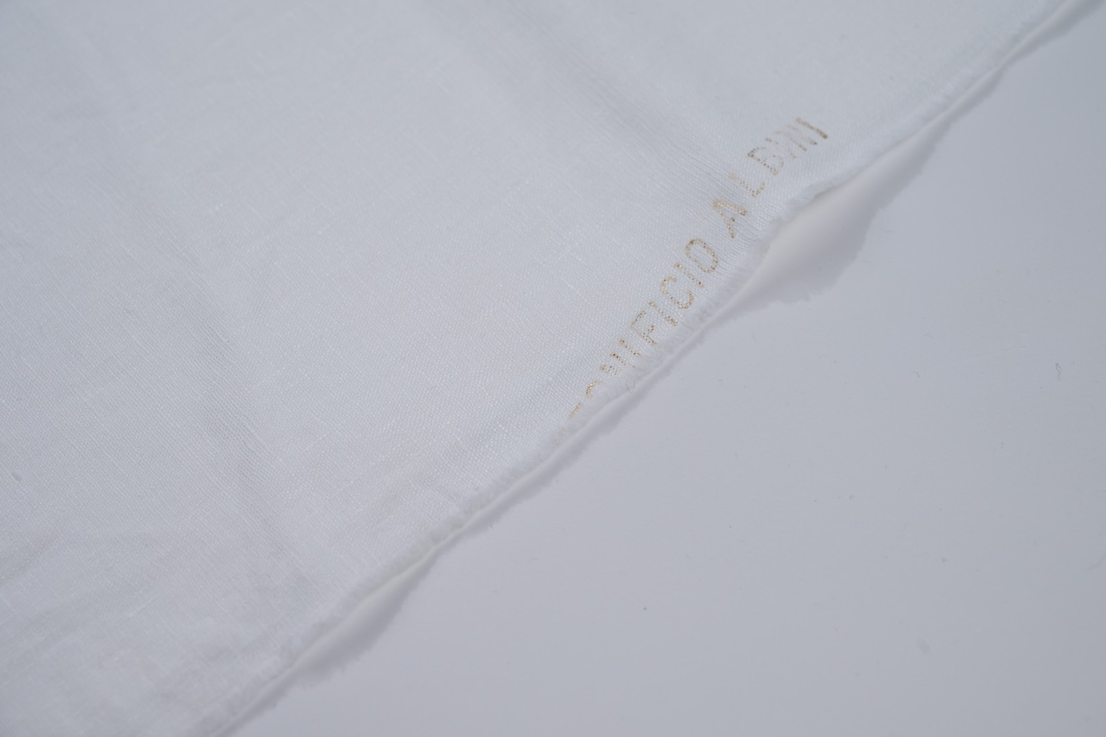 Albini Luxury 100% Linen Shirt Fabric White 140g 2.4m For Bespoke Shirt Italy