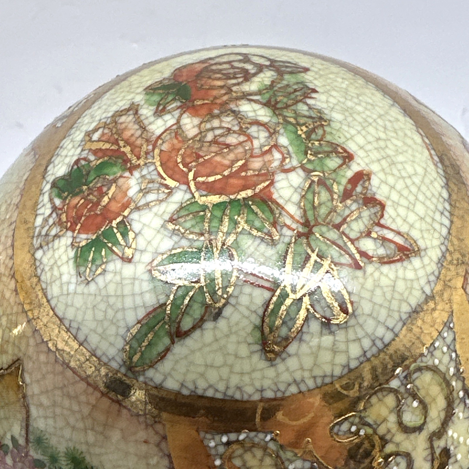 Chinese Decor Satsuma Hand Painted Porcelain Egg Geisha Wood Base 6” Gold Gild 2