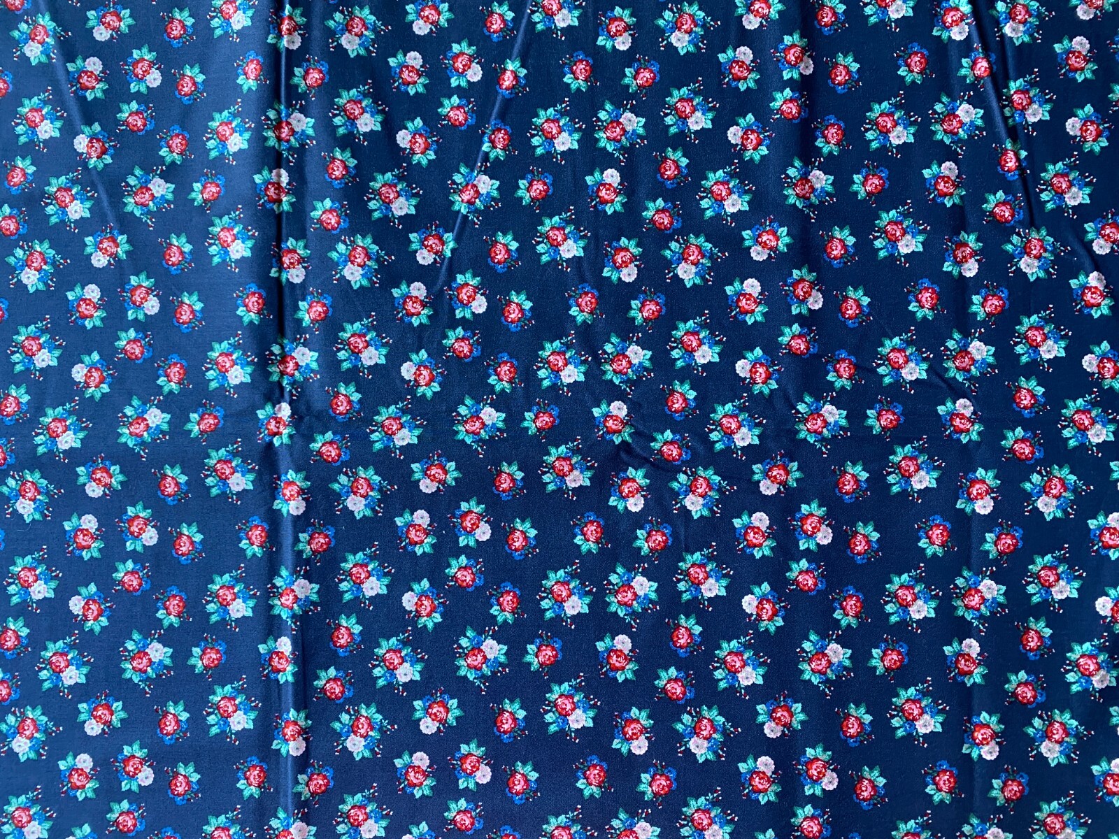 JO-ANN FABRIC~Buttercream~NAVY BKGRND~Silver Accent~SMALL FLORAL BOUQUETS~RedPnk
