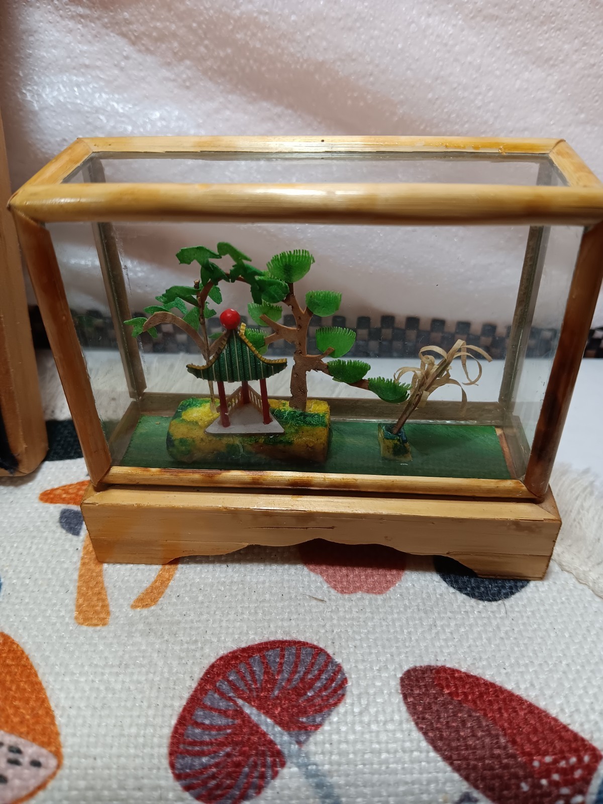 Vintage Chinese Miniature Glass Bamboo Frame Diorama!!!