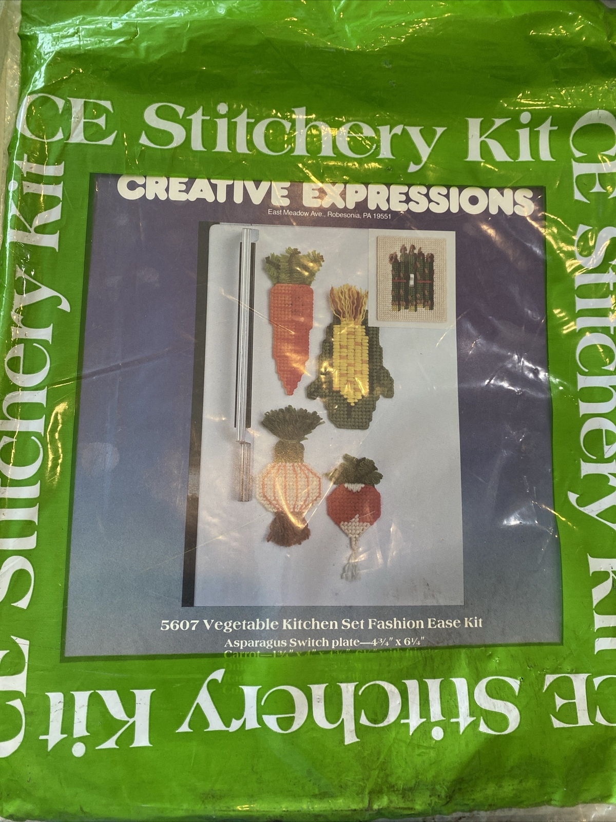 Vintage 1981 CE Creative Expressions Stitchery Kit Vegetable Kitchen Set #5607