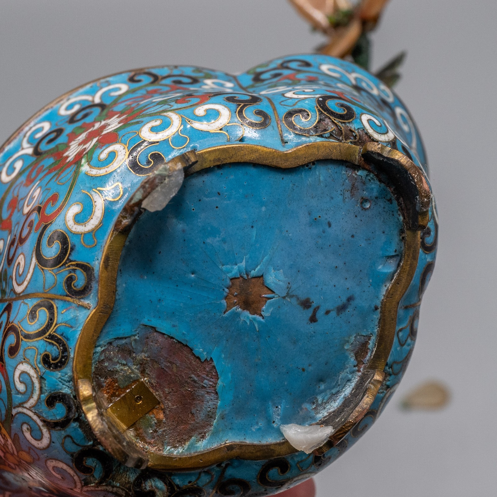 Chinese Jade Hard Stone Tree in Cloisonne Pot 8 1/2″ Vintage/Antique – READ #B