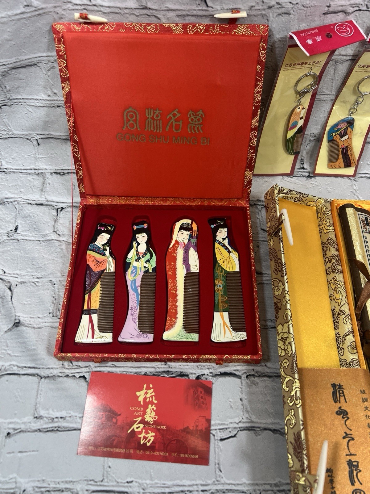 Chinese Cultural Gift Set Lot Scroll Art Traditional Combs Keychains Boxed