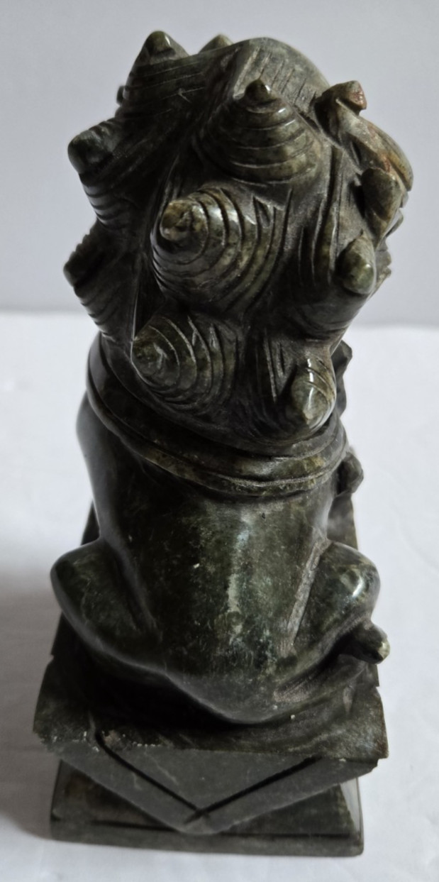 Vintage Hand Carved Jade Foo Dog Foo Lion Sculpture Feng Shui Lucky Protection