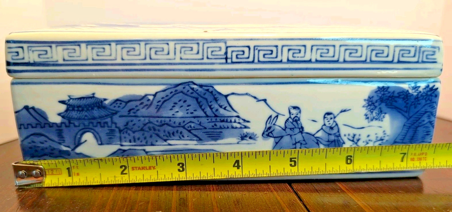 Chinese Blue & White Square Box w/Lid Porcelain Hand Painted Stamped. Qianlong?
