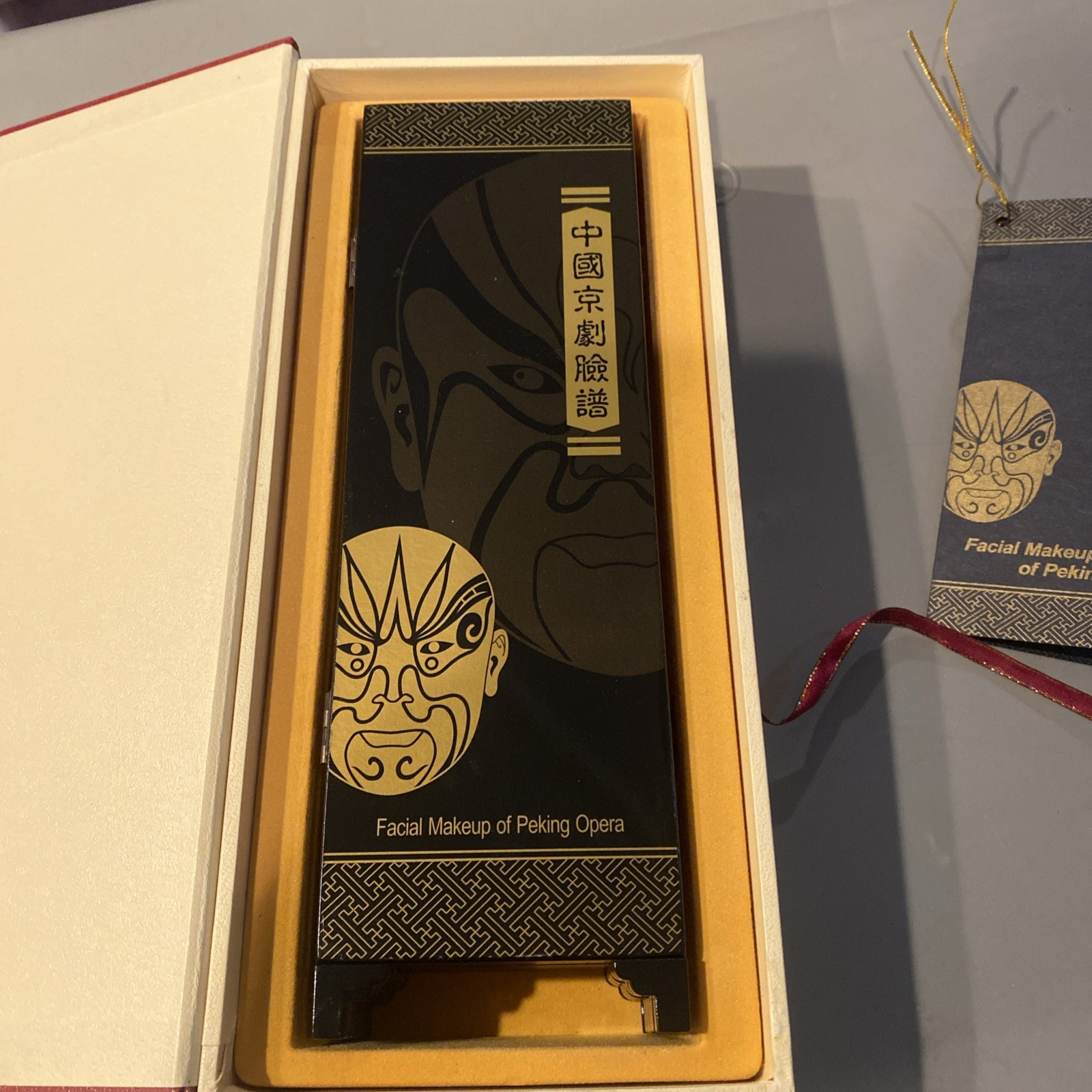 Facial Makeup Of Peking Opera 6 Double Sided Screens W/ Box. Beautiful gift!