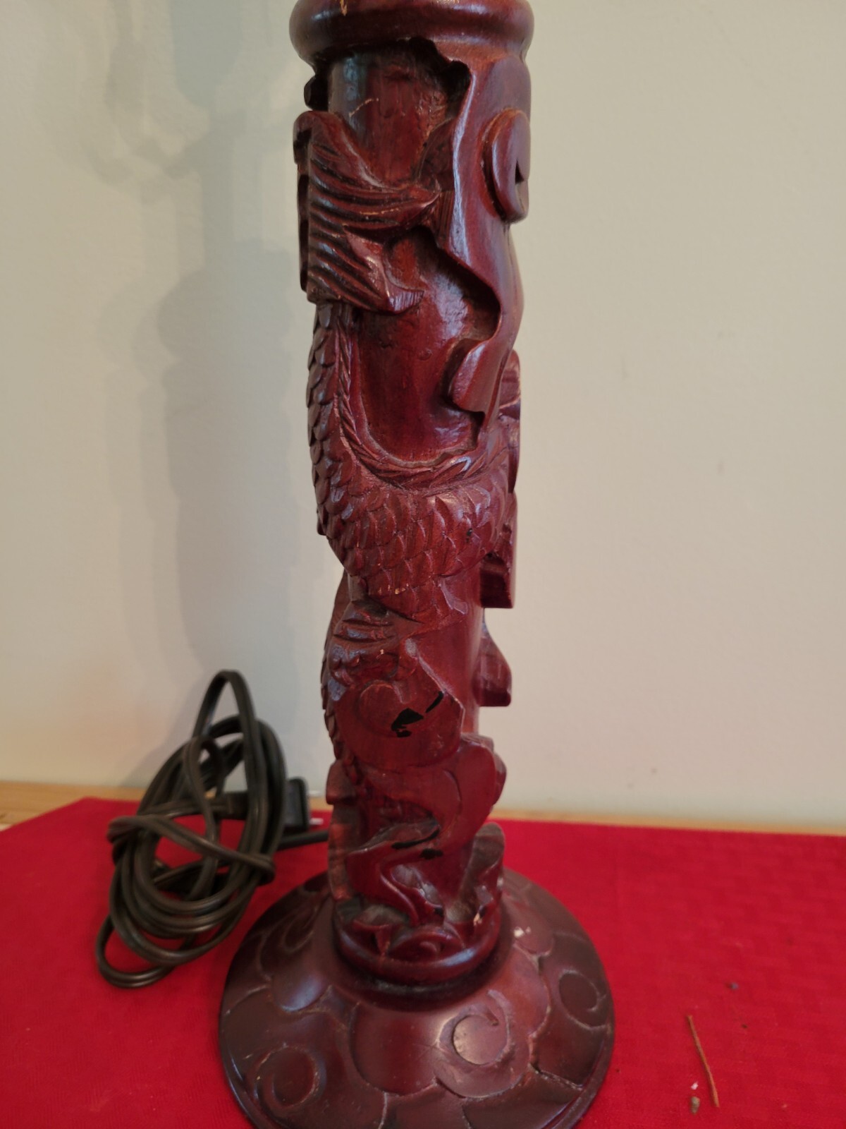 Yi Lin Arts And Treasures Of China 22″ Wood Carved Dragon And Flowers Table Lamp