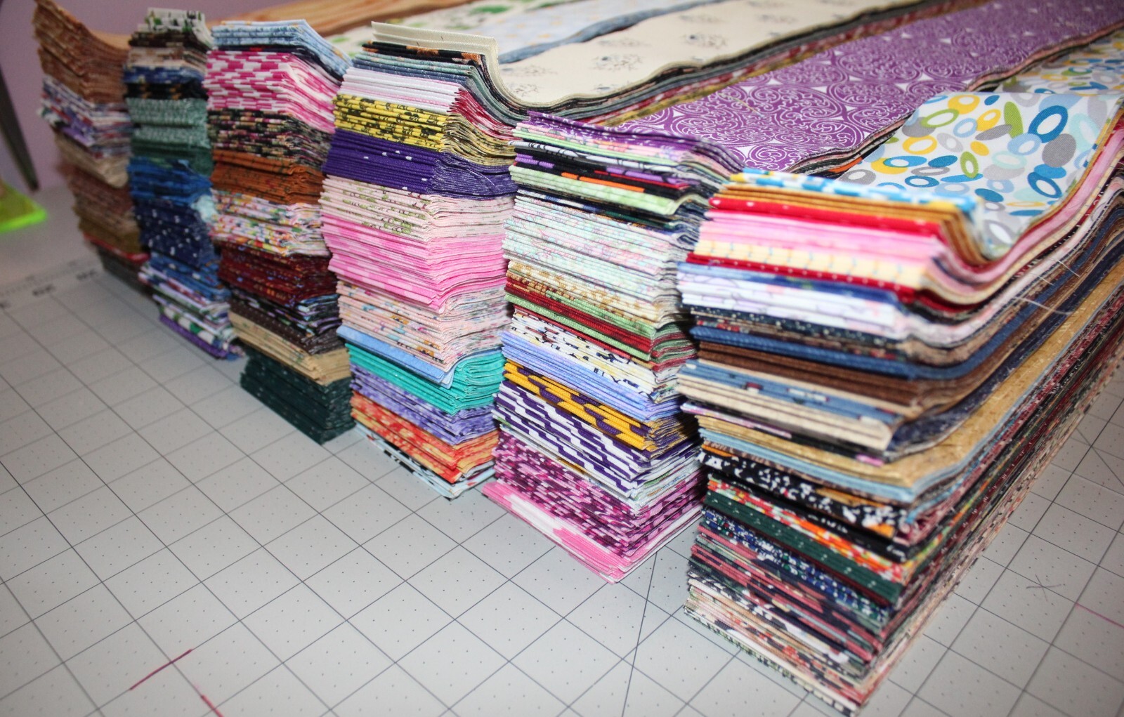 75 PC 2.5″ JELLY ROLL Strips Mixed 100% Cotton Fabric-Quilt-Sew Grab Bag