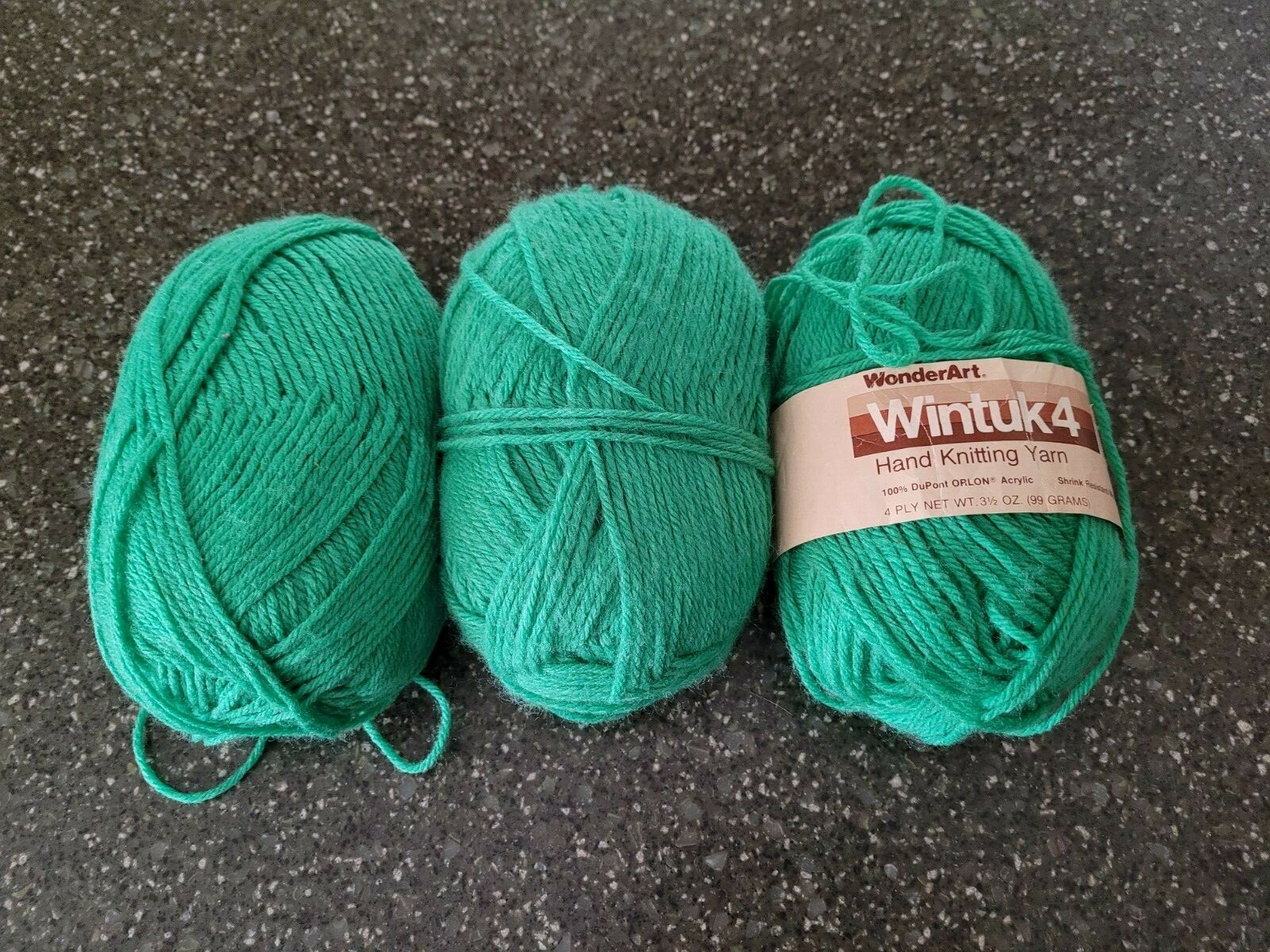 Lot of 2 1/2 Skeins Of WonderArt Wintuk 4 Acrylic Yarn Wintergreen 100% Orlon