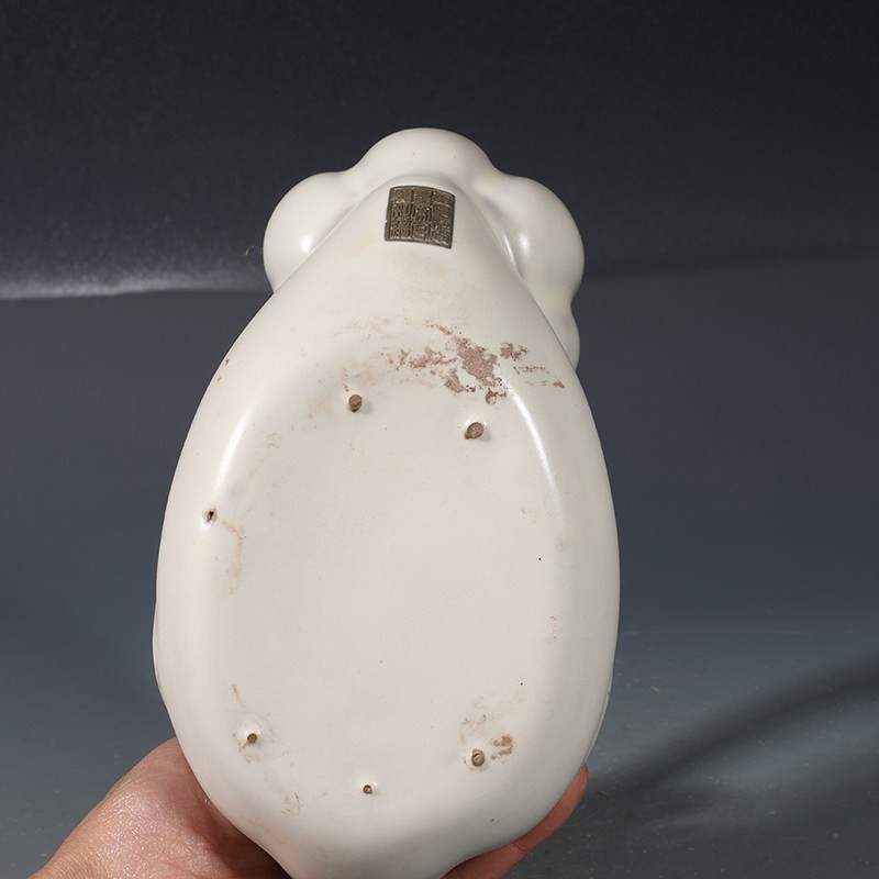 5.1″ China Song Ruyao White Glaze Porcelain Animal Cygnus Oil Lamp
