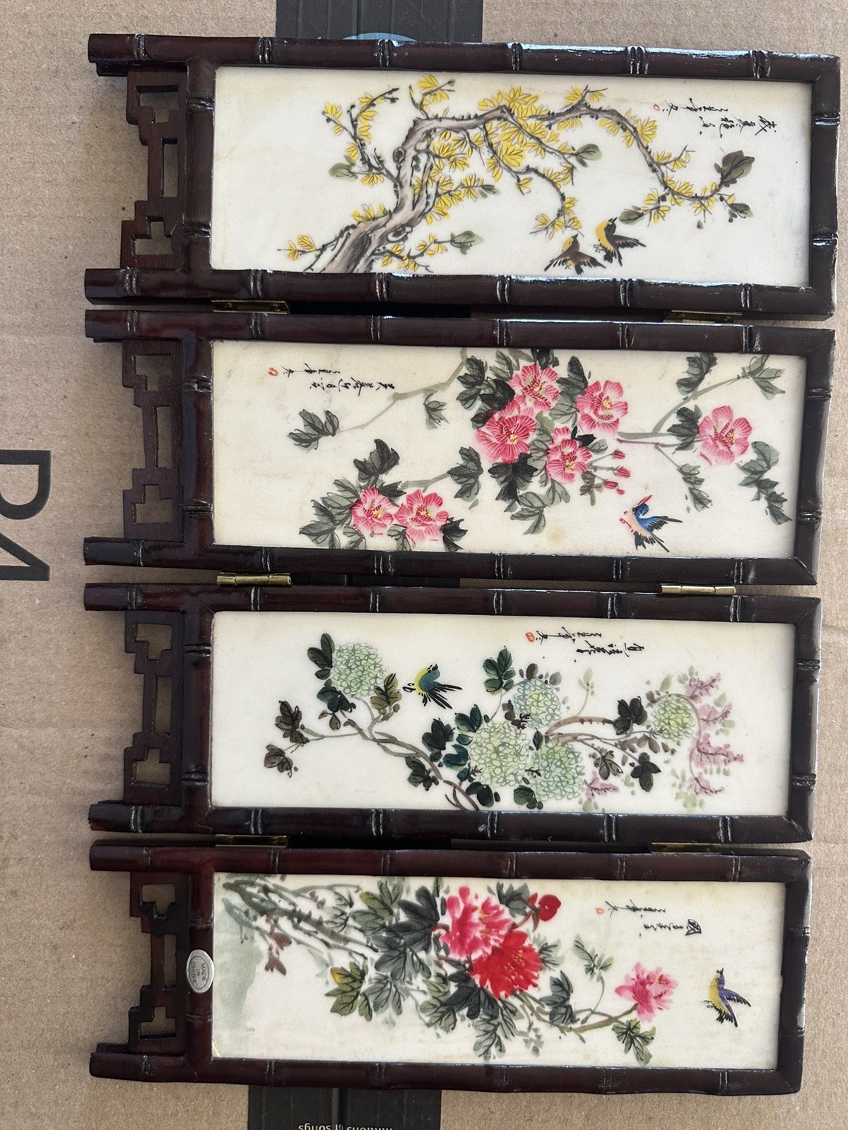 Chinese 4 Panel Miniature Folding Screen Made of Wood Porcelain Painted Vintage