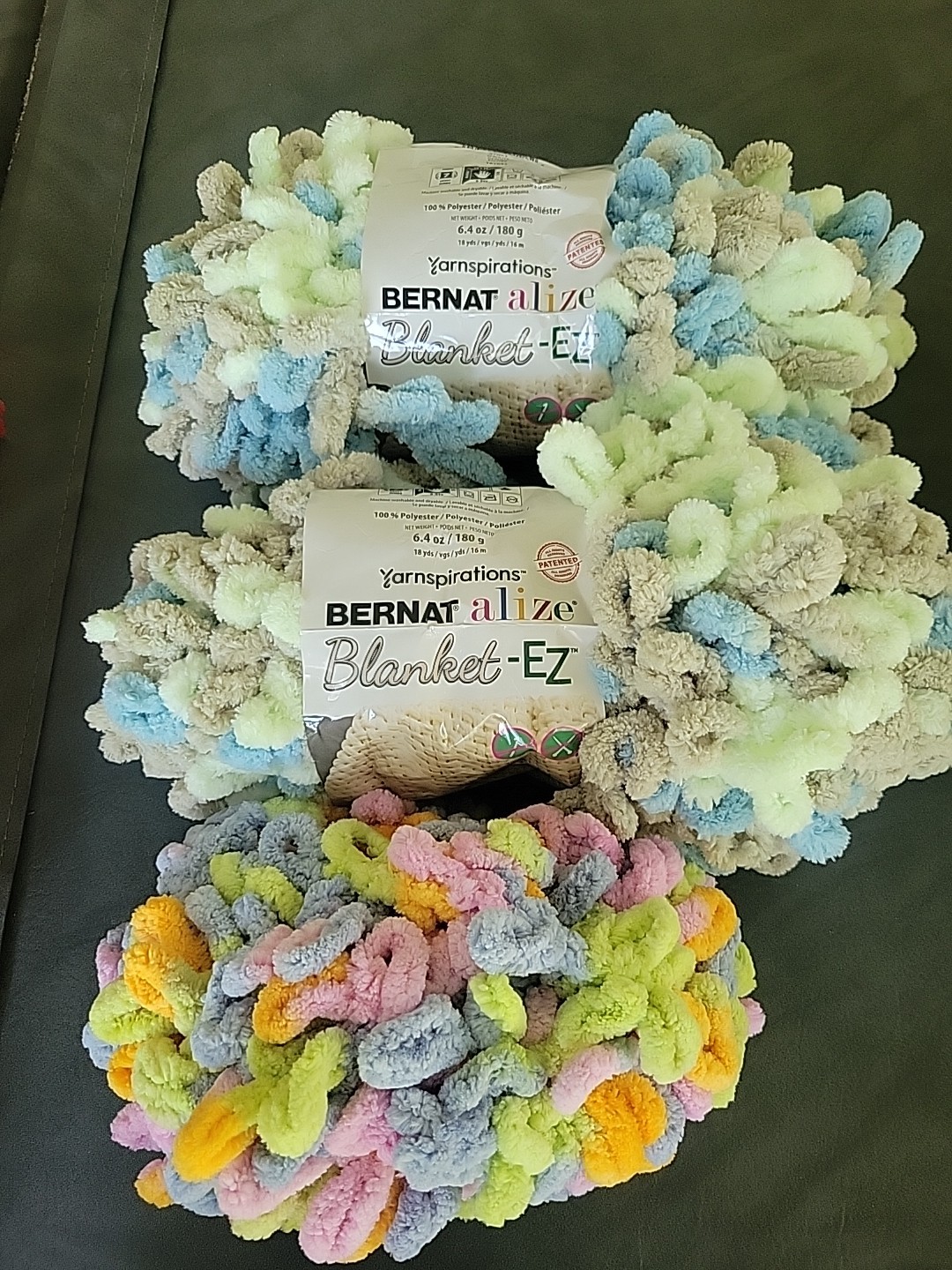 Bernat Alize Blanket EZ Yarn – 3 Packs of 180g/6.4 oz – 100% Polyester Jumbo 7