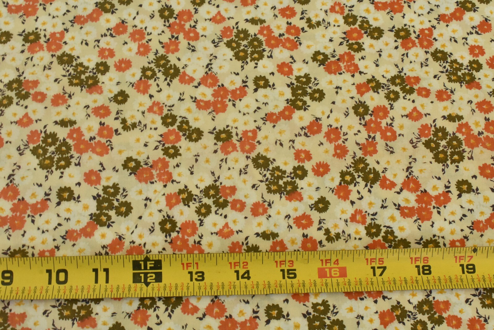 By 1/2 Yd, 35″ Wide, Vintage 1940’s-60’s, Orange &Olive Calico on Cream, B1690