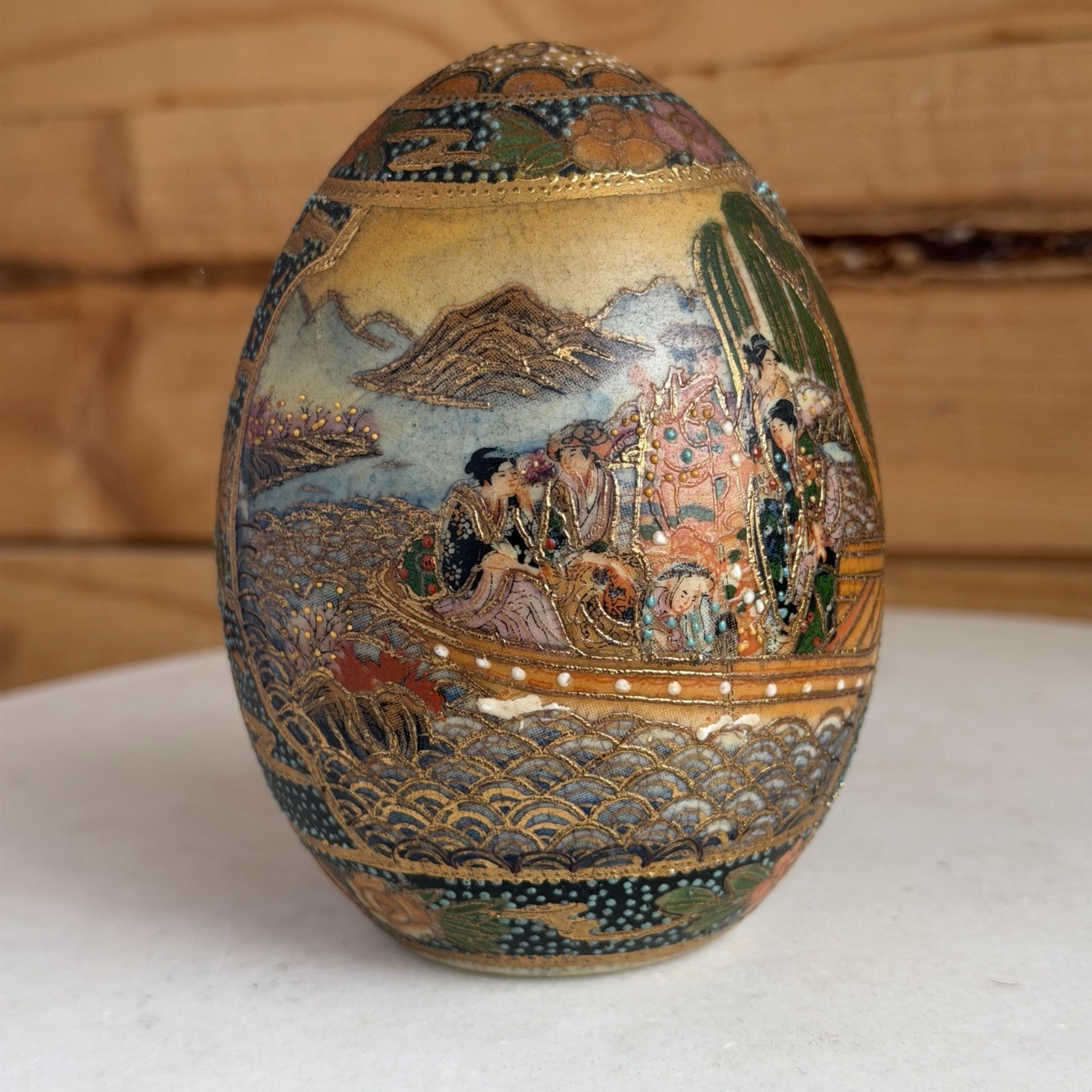 Vintage Hand Painted Satsuma Porcelain Egg Geisha Girl Flowers Boat Motif 4.5 in