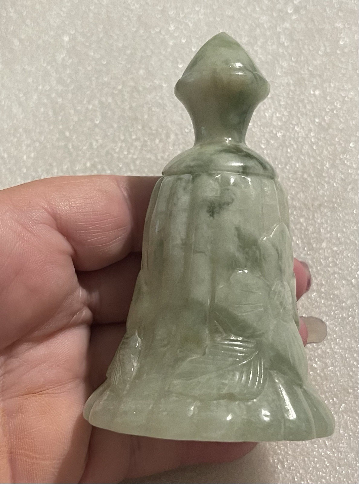 Estate Vintage Chinese Carved Jade Nephrite BELL Flower Design Scalloped Rim