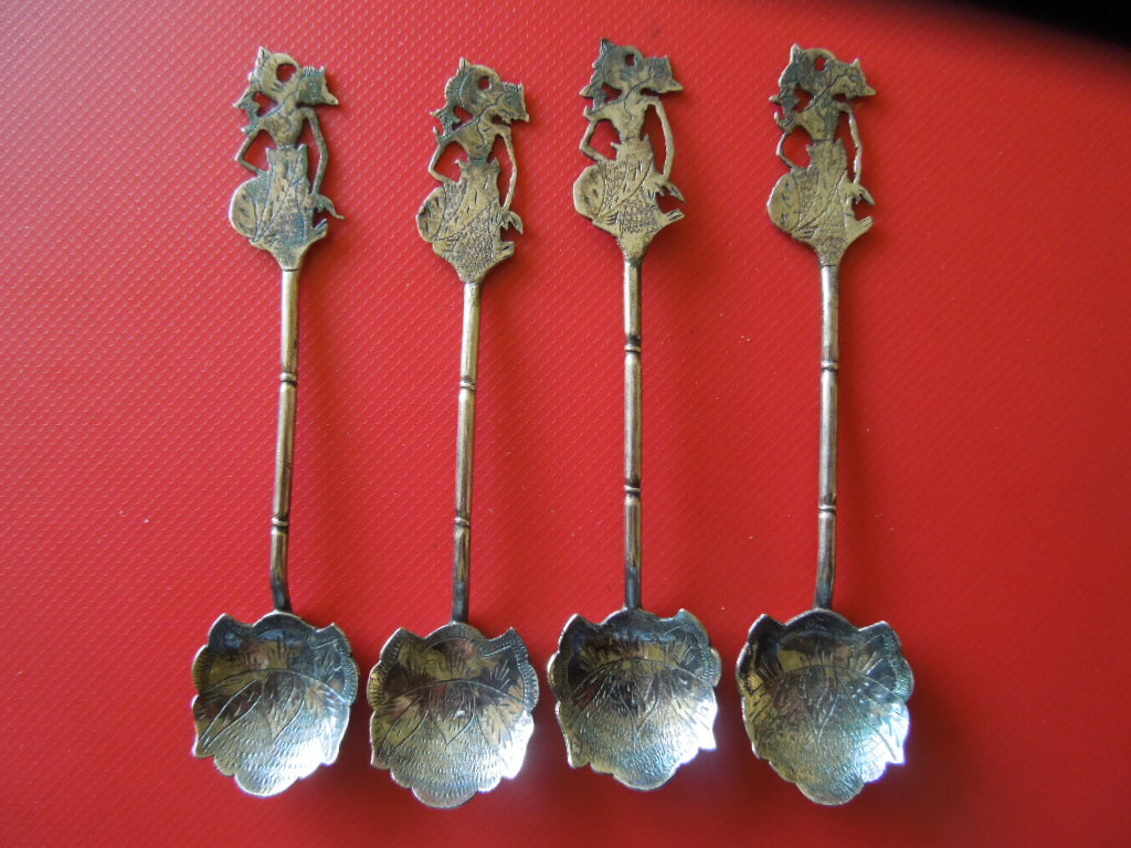 J4277 ANTIQUE/VTG CHINESE/ASIAN SPOONS 800 SILVER 4 X SEE DESCRIPTION