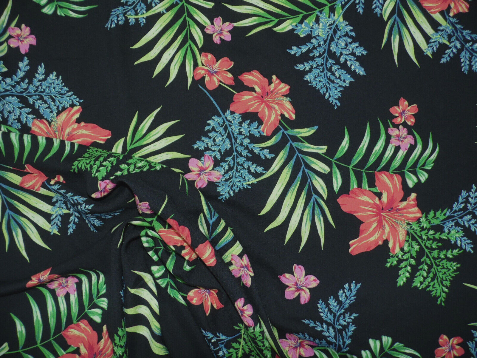 Discount Fabric Challis Rayon Apparel Tropical Floral Pink Blue Yellow Green F34