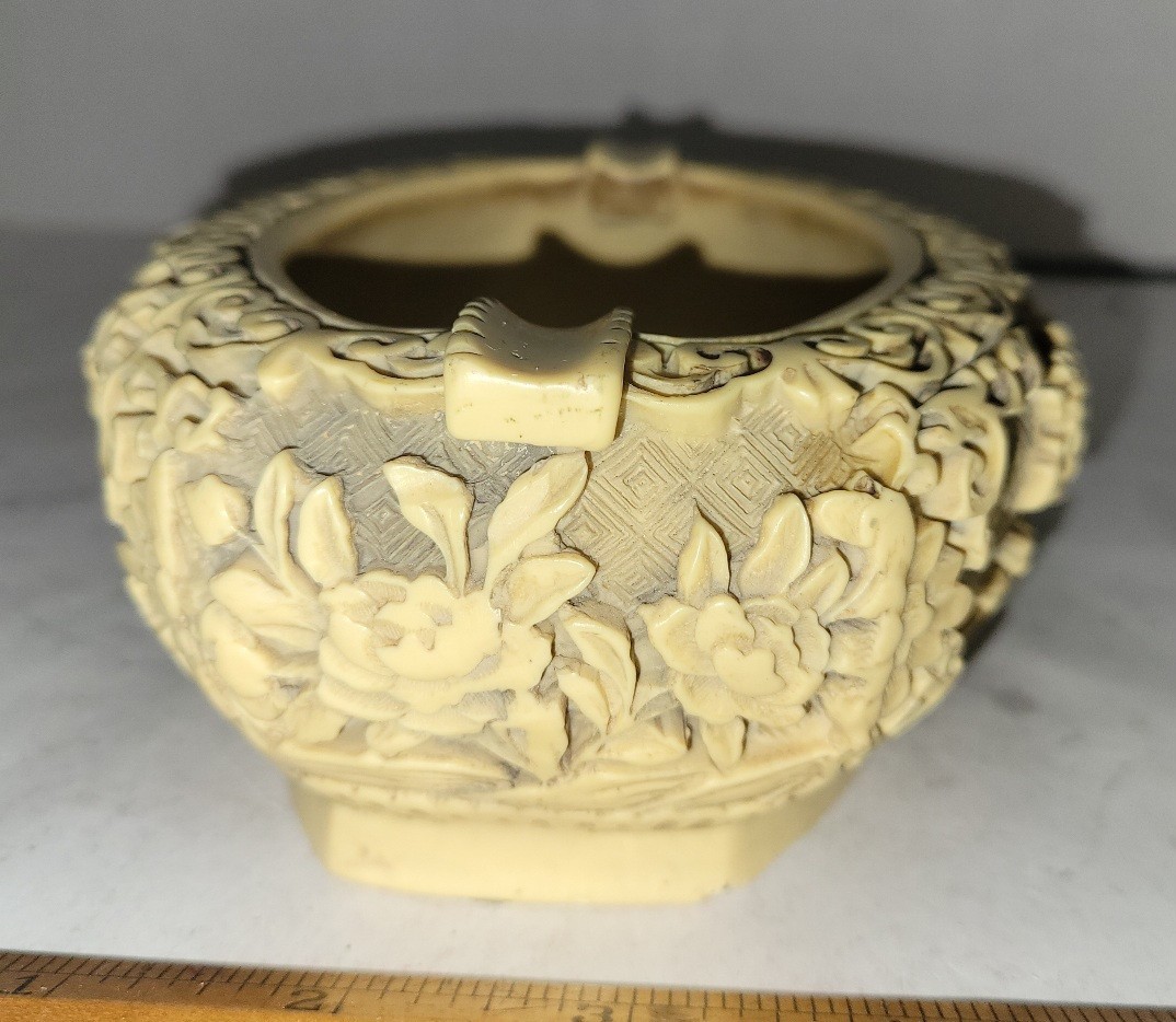 Vintage Chinese Carved Floral & Scrolled Ivory Color Cinnabar Ashtray Heavy