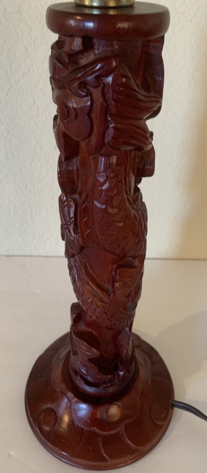 VTG Yi Lin Arts And Treasures Of China Wood Carved Dragon And Flowers Table Lamp