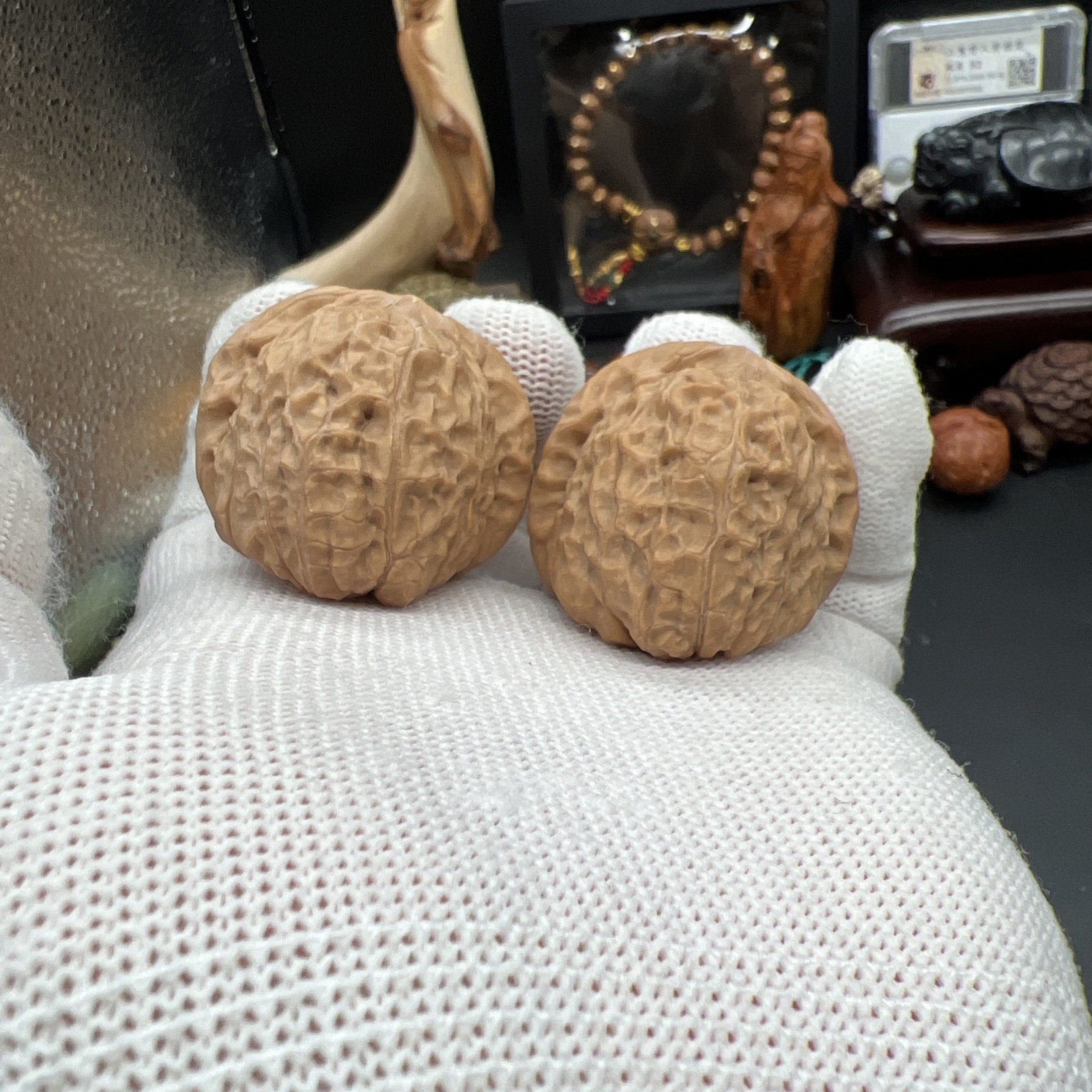 Pair of Match Chinese Health Walnut Collection40×42.5×36mm 精配文玩核桃 ～全品元宝大凹底南瓜🎃墩