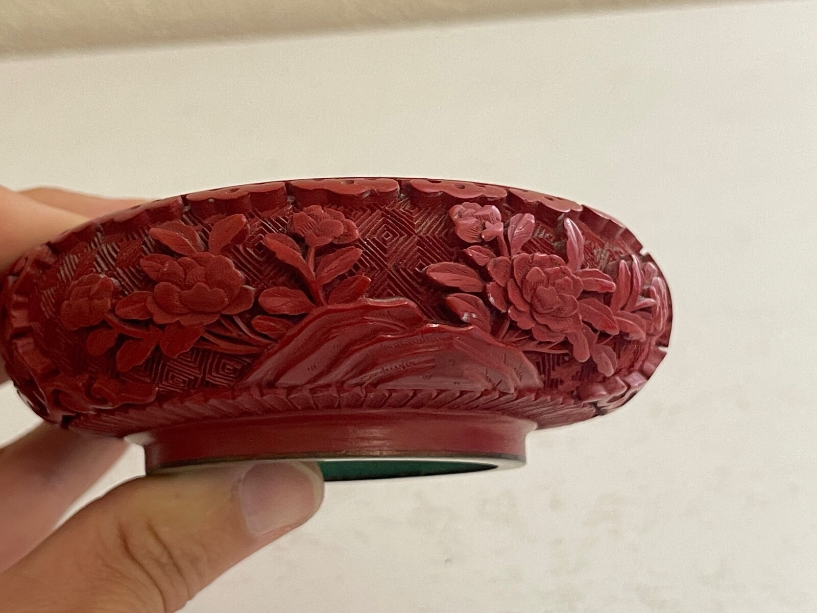 Vintage Chinese Cinnabar & Cloisonne Ashtray w/ Floral Decoration