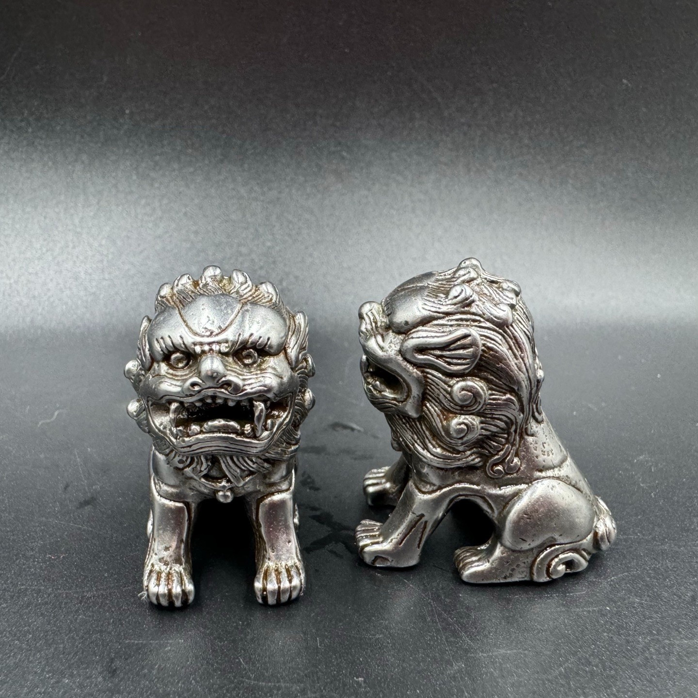 Pair Silver Tone Metal Chinese Foo Dog Lion Mini Statues Feng Shui Protection