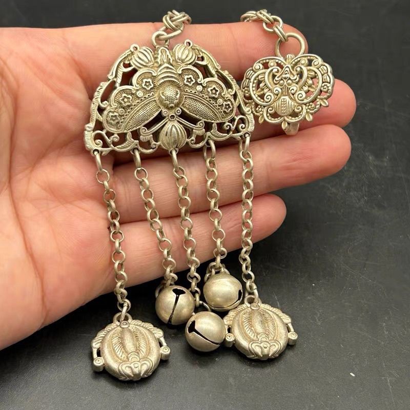 Silver Plated Copper Butterfly Pendant Chinese Hanfu Press Chest Lock