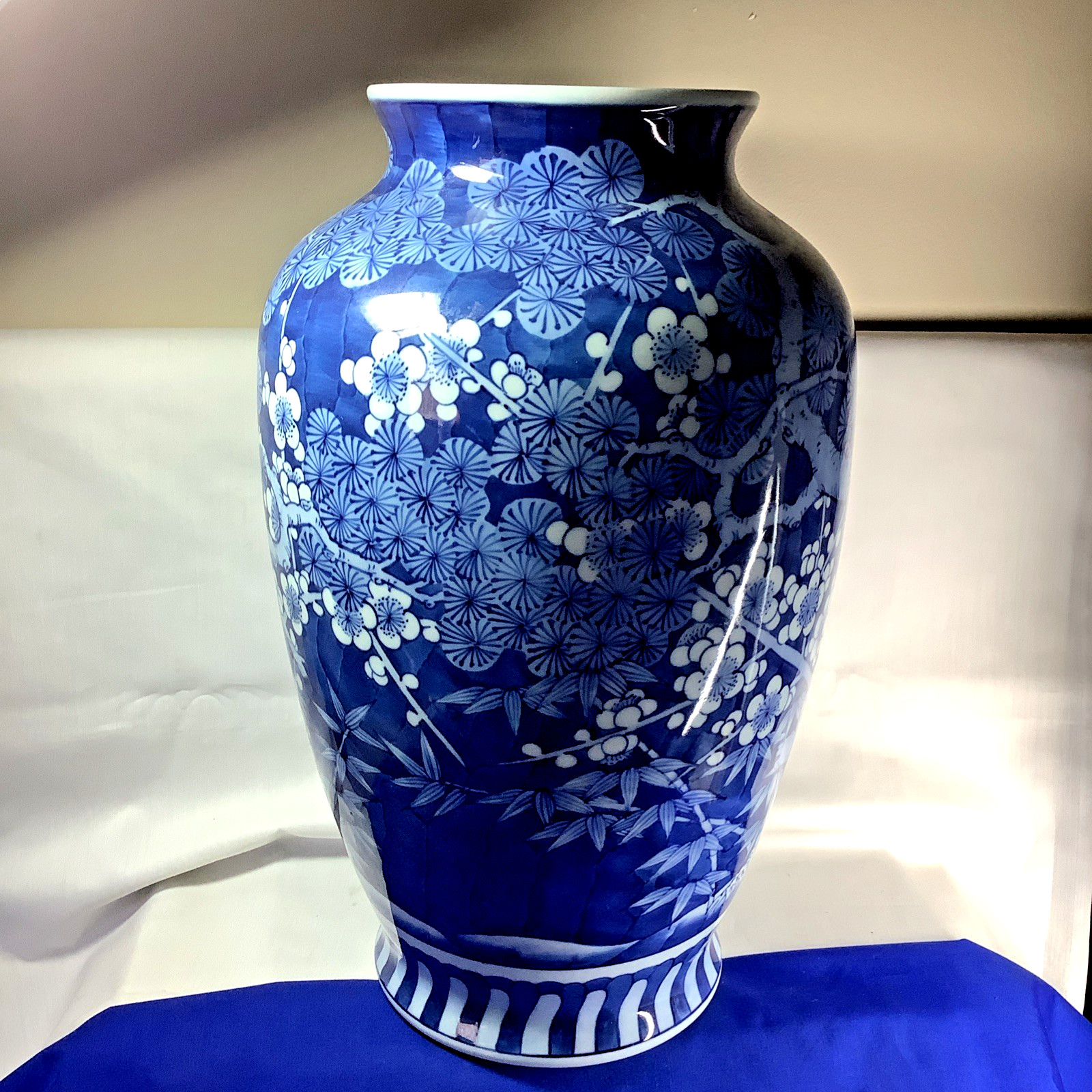 Huge Antique Chinese Prunus Vase THREE FRIENDS OF WINTER Blue/White Plum Bamboo