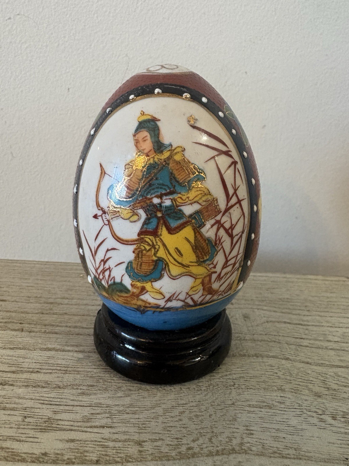 Vintage SATSUMA Samurai Or Female Ninja Asian Oriental Ceramic Egg On stand