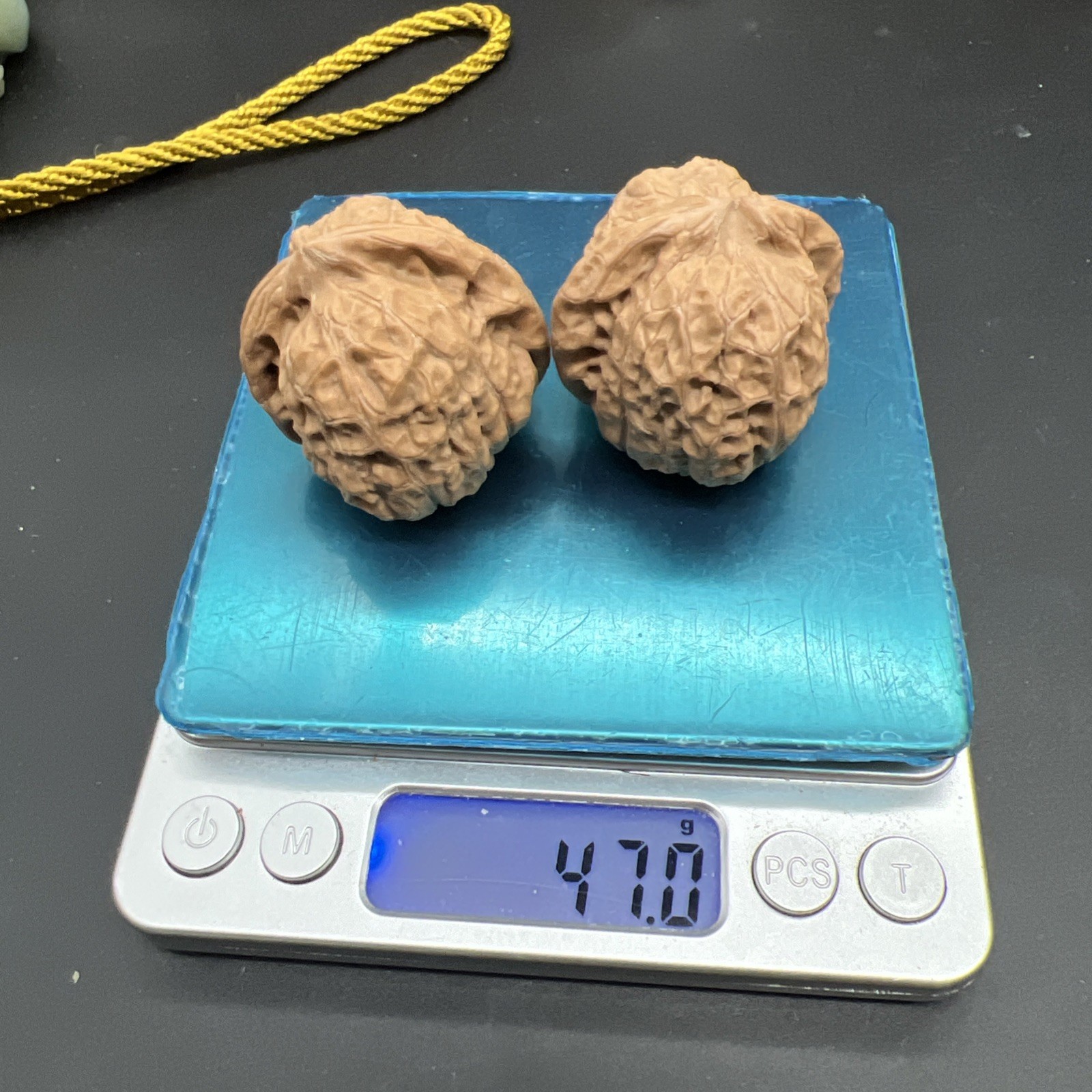Pair of Match Chinese Health Walnut Collection40×42.5×36mm 精配文玩核桃 ～全品元宝大凹底南瓜🎃墩
