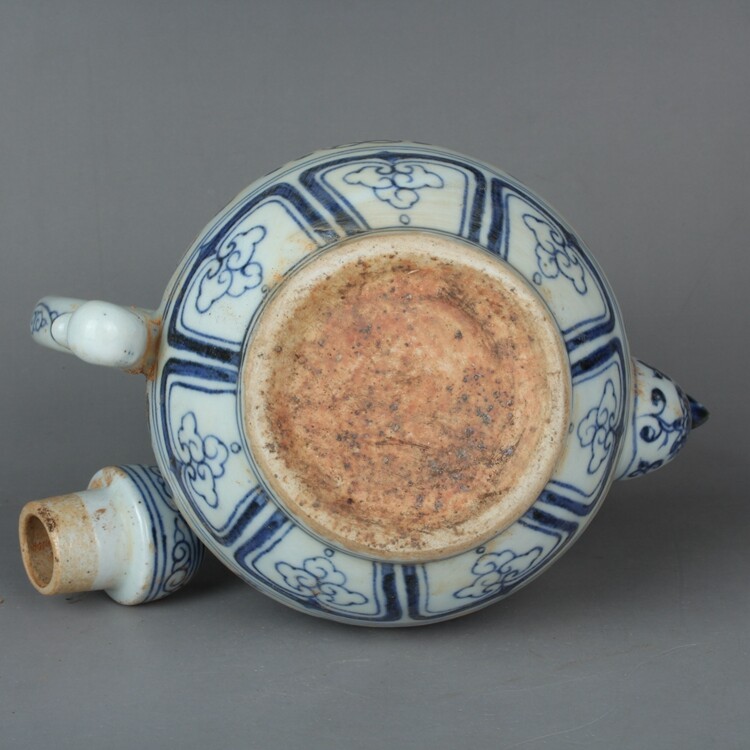8.8″ China Blue White Porcelain Freehand Sketching Foo Fu Dog Lion Gourd Teapots