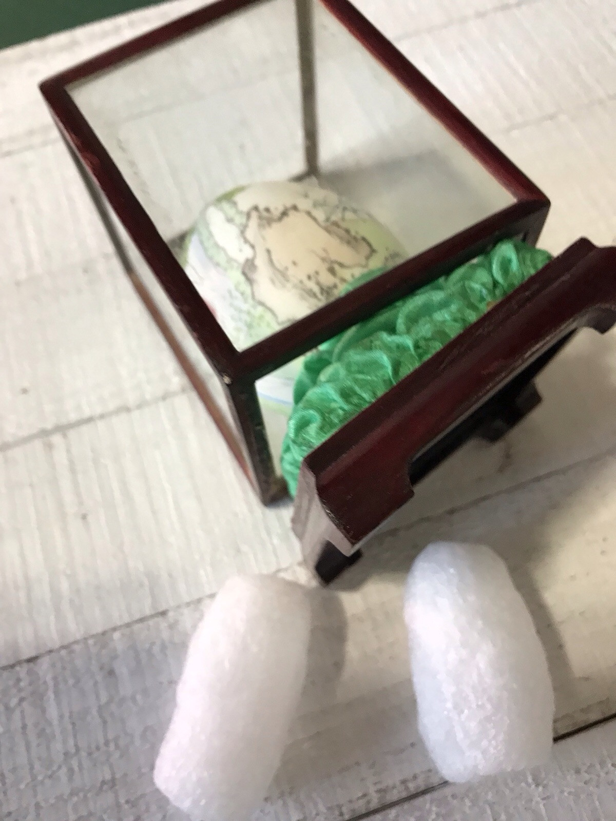Vtg Asian Hand Painted Art Chinese Egg Display Case Home Decor Figurine Geisha