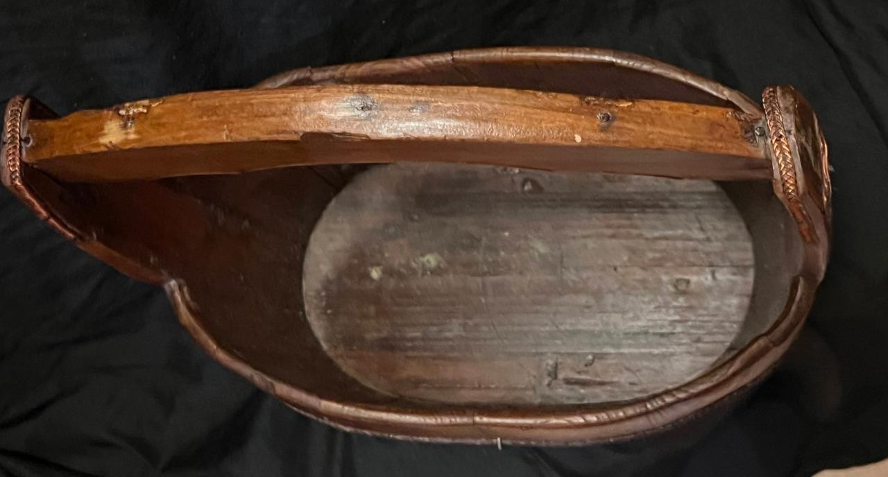 Vintage Old Antique Chinese Asian Art Wood Water Bucket Wooden Handle China Oval
