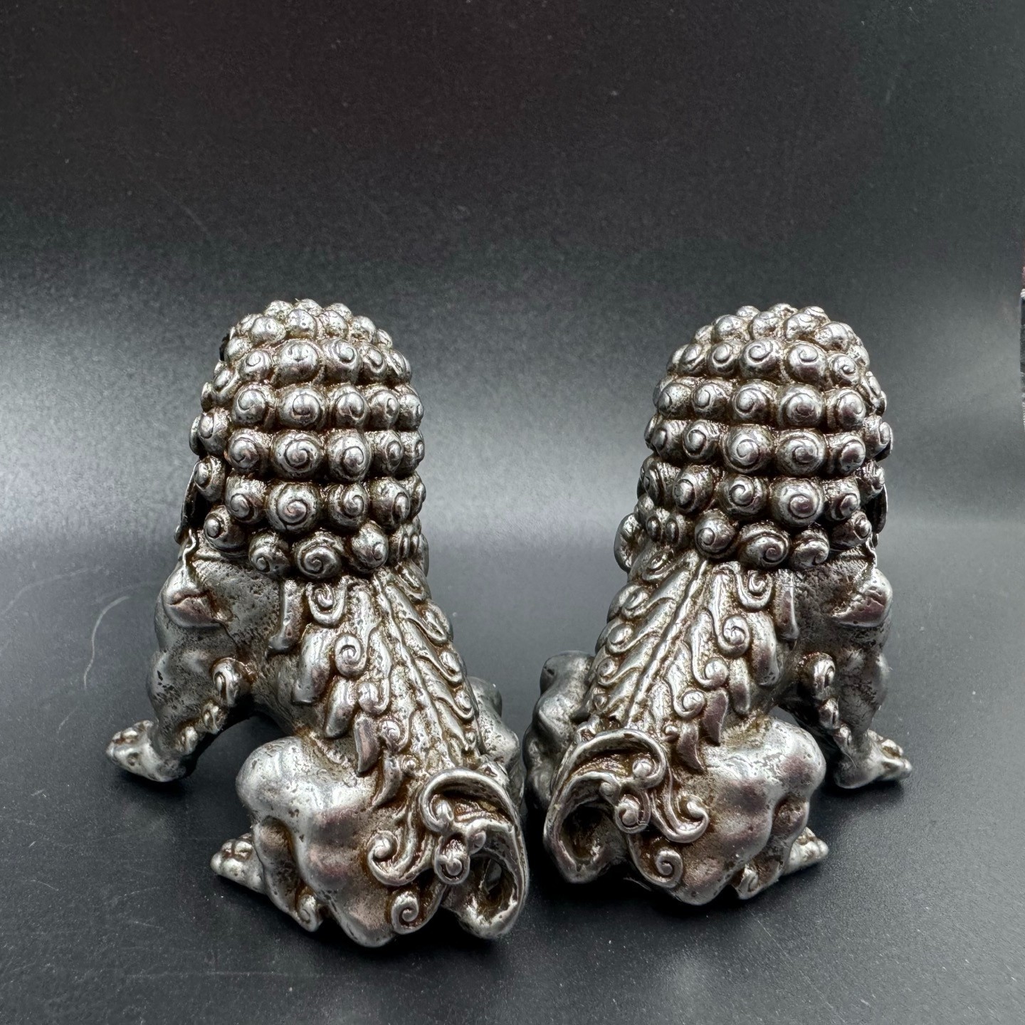 Pair Silver Tone Metal Chinese Foo Dog Lion Mini Statues Feng Shui Protection