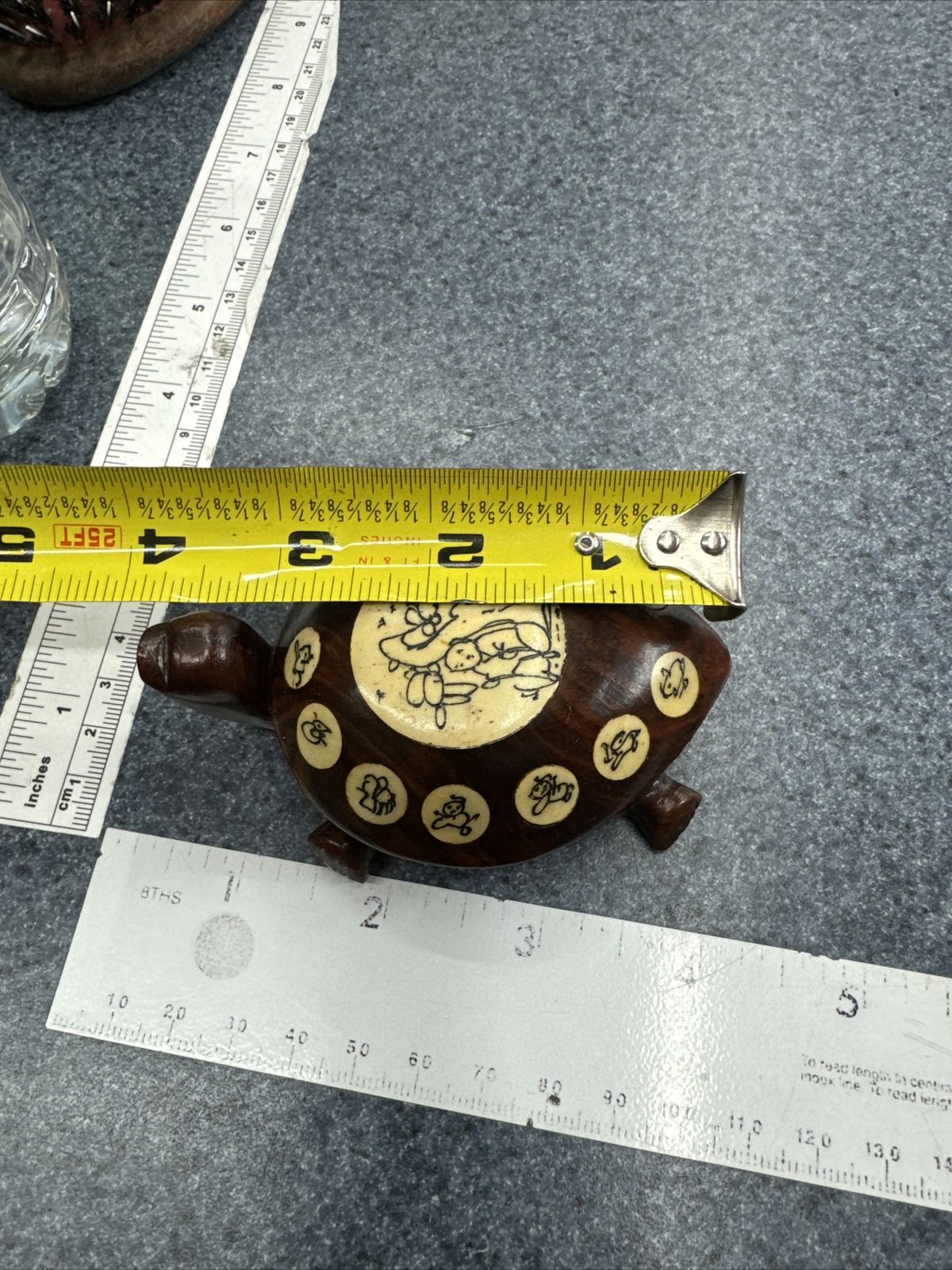 VINTAGE CARVED WOOD TURTLE OPENS TO COMPASS WITH INLAID CHINESE ZODIAC SIGNS