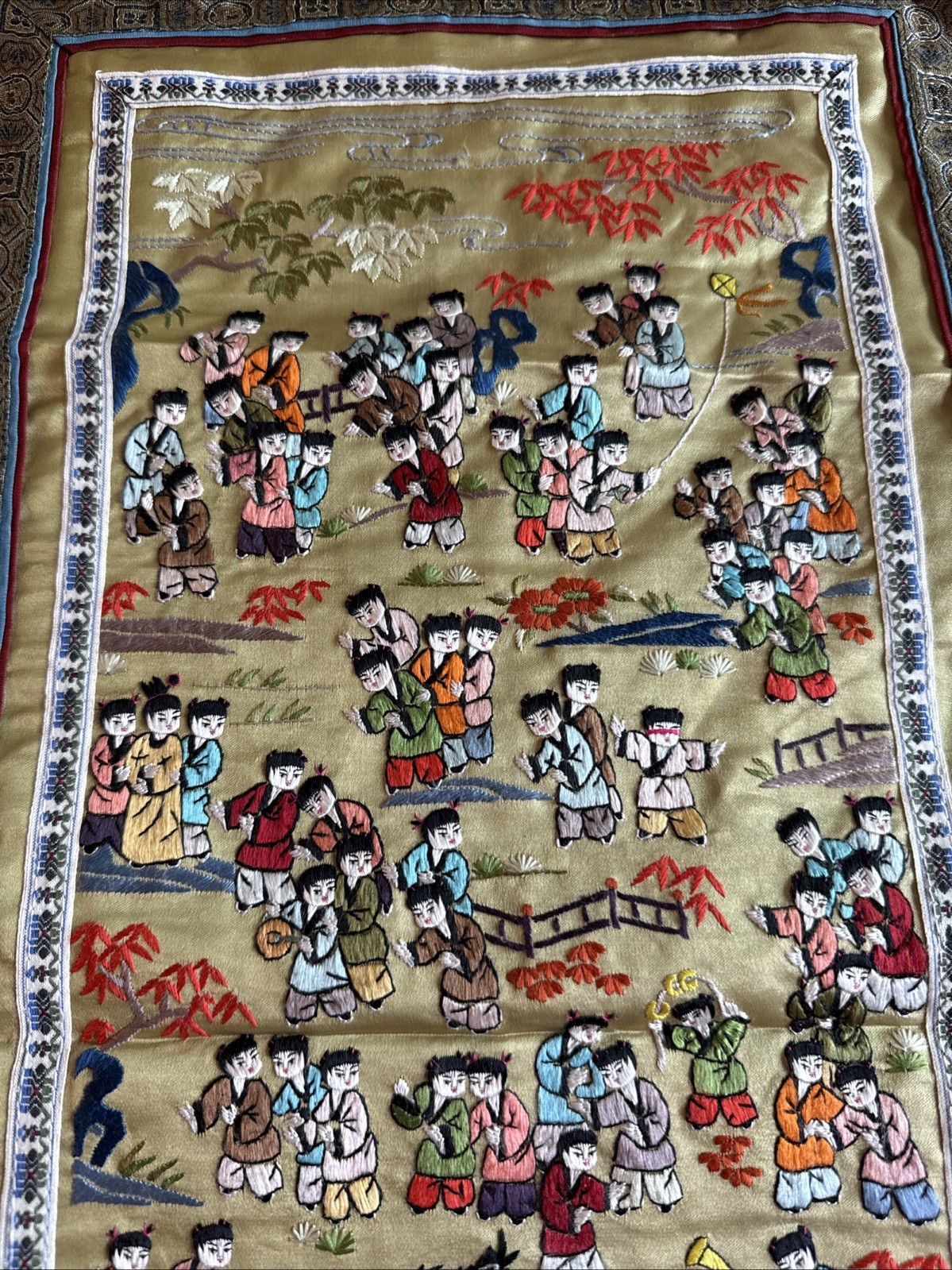 VTG Chinese Embroidered Silk Panel Wall Hanging of 100 Children 25.75” x 13”