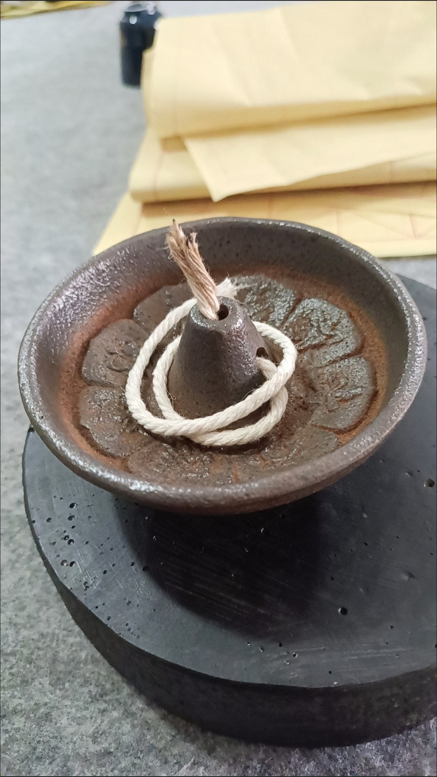 Vintage Cast Iron Oil Lamp 300g Buddhist Altar Lamp Wick Included No Kerosene