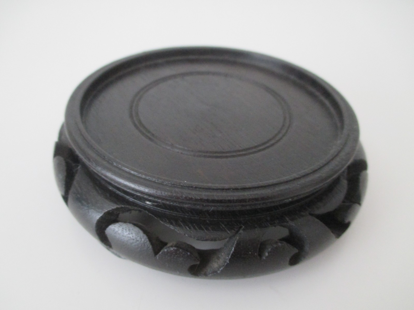 Chinese Black Hand Carved 4″ Footed Wooden Stand for 3.25″ Dia Base Vtg AZB