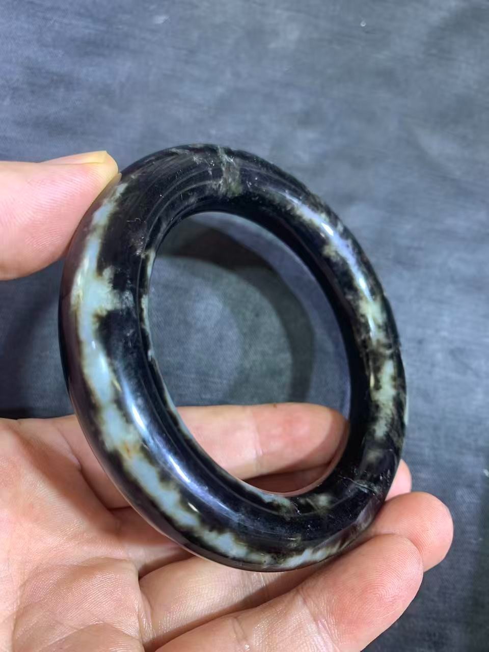 Chinese Natural HeTian Black Jade Hand Made Bangle Bracelet 62mm(inner)