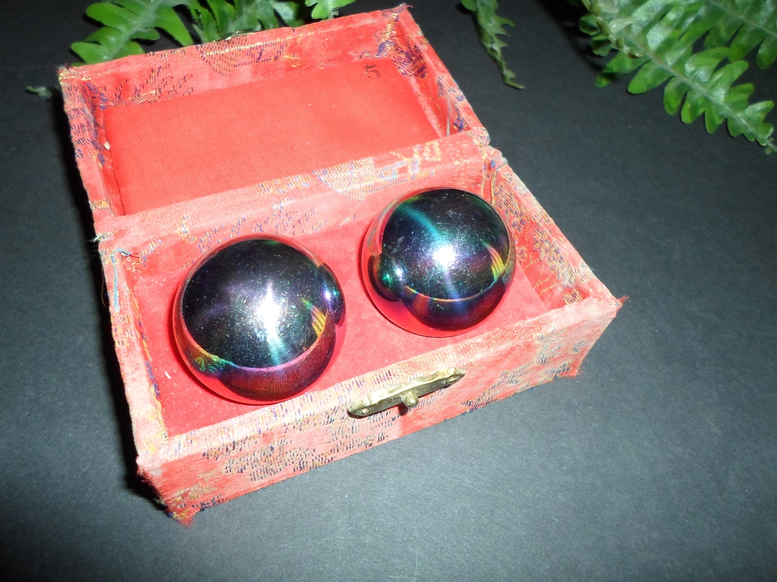 Vintage Chinese stress relieving chime IRON BALLS – boading balls – shouxing