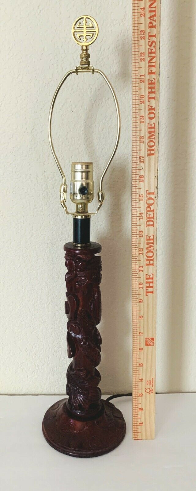 VTG Yi Lin Arts And Treasures Of China Wood Carved Dragon And Flowers Table Lamp