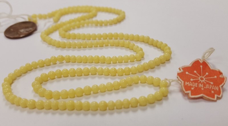 200 VINTAGE JAPANESE 1950’s CHERRY BRAND GLASS PALE YELLOW 3mm. ROUND BEADS 4623