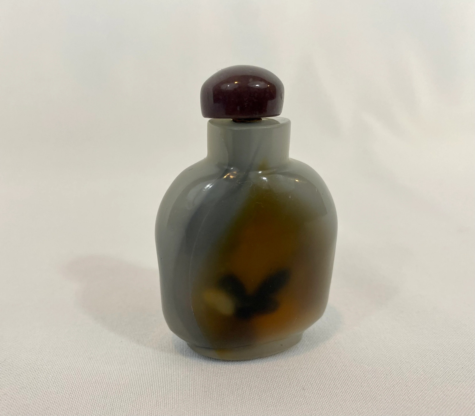 Antique Agate Snuff Bottle