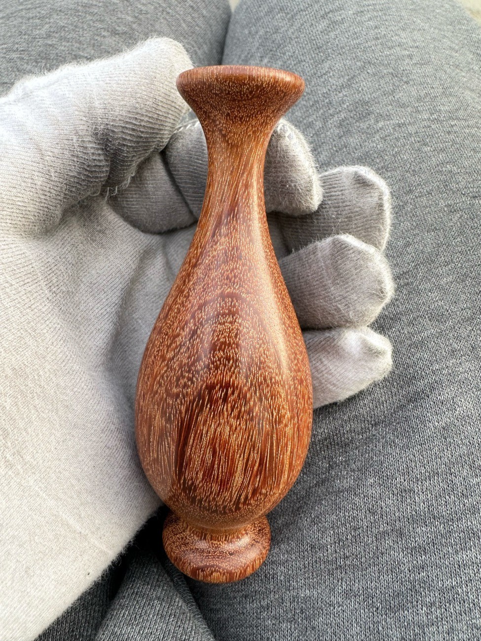 Golden Sandalwood Carved Mini Vase Chinese Style Solid Wood Luxury Decor