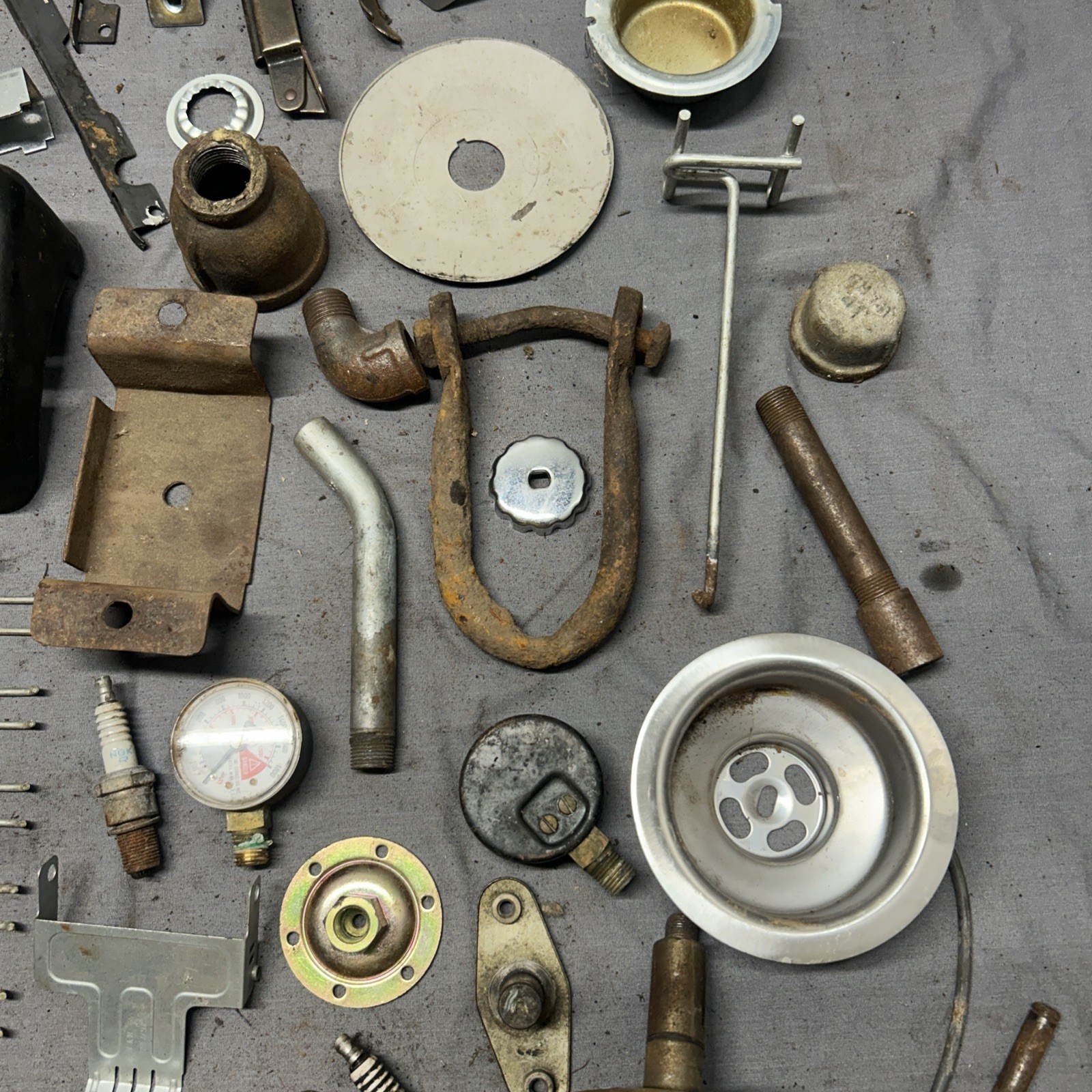 27 LBS MISC SCRAP METAL FOR WELD ART, STEAMPUNK, ARTS & CRAFTS, METAL WORK
