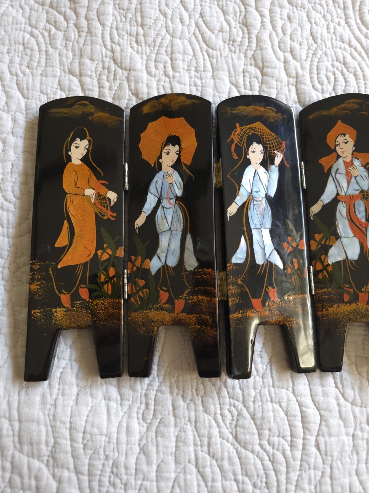 Asian Tabletop Folding Screen Hand Painted Lacquered 6 Panel 2 Sided 8×14.5 In