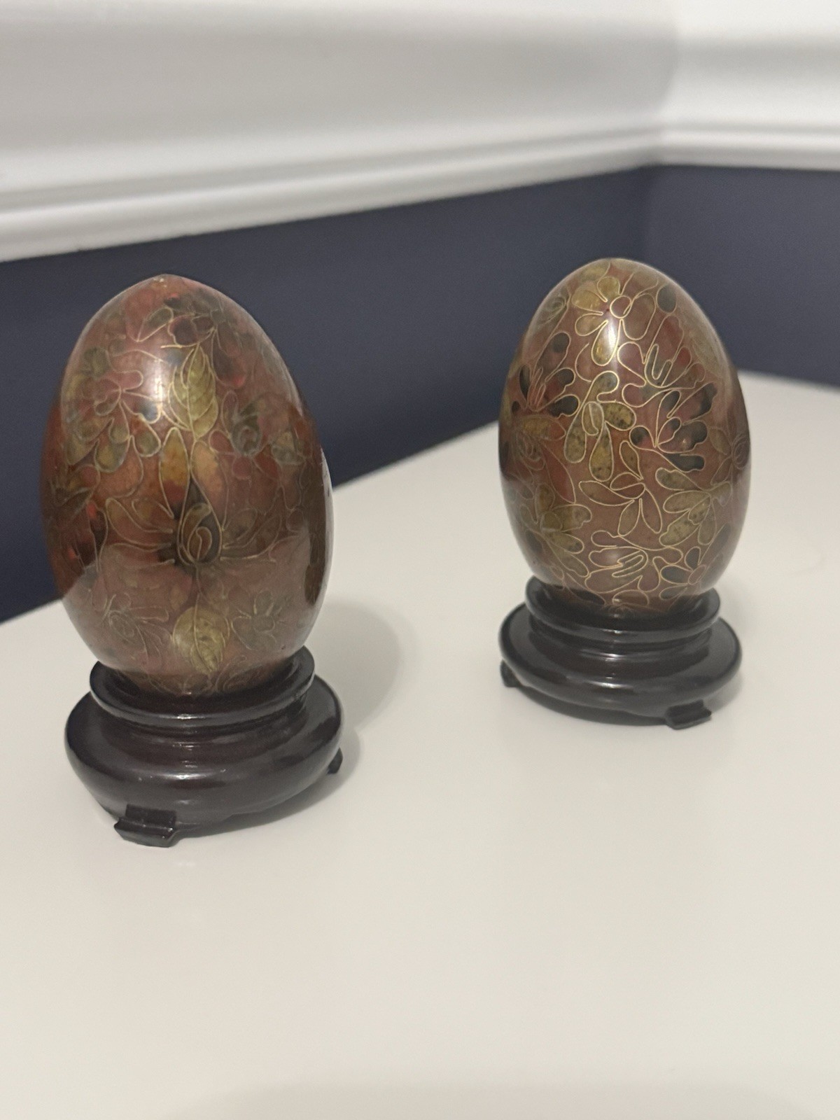2 Vintage Chinese Cloisonne Eggs W Stands Multi Color Gold Enamel Floral Design
