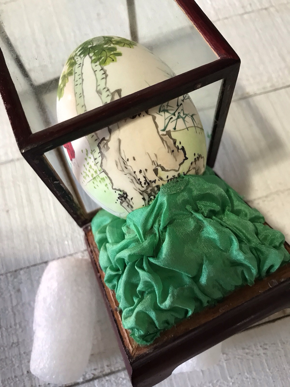 Vtg Asian Hand Painted Art Chinese Egg Display Case Home Decor Figurine Geisha