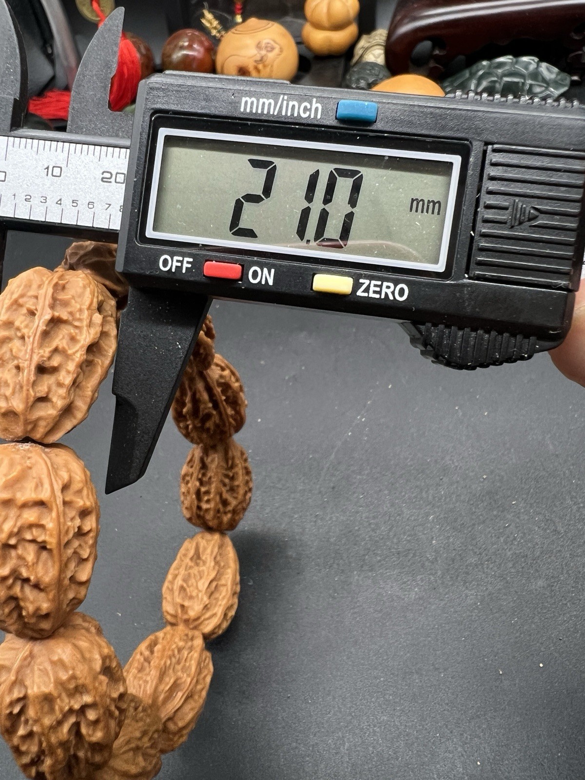 19×21×27.5mm Chinese Small Walnut Bracelet Collection纯野生蝴蝶纹大枣珠手串